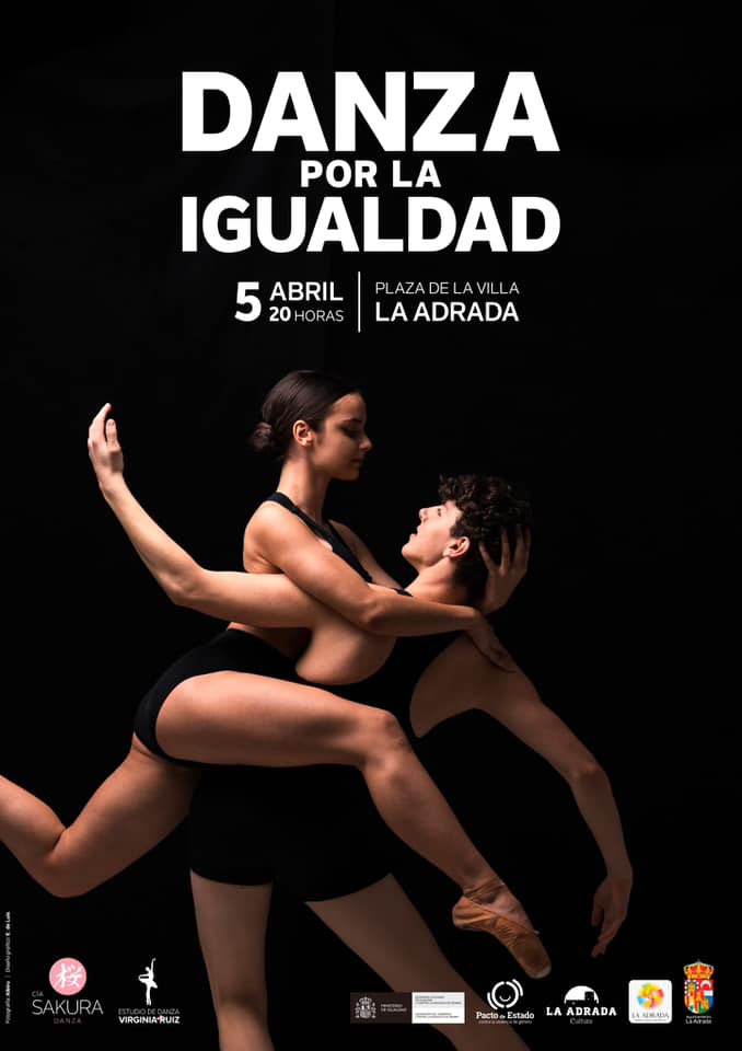 Danza por la Igualdad en la Plaza de La Villa de La Adrada